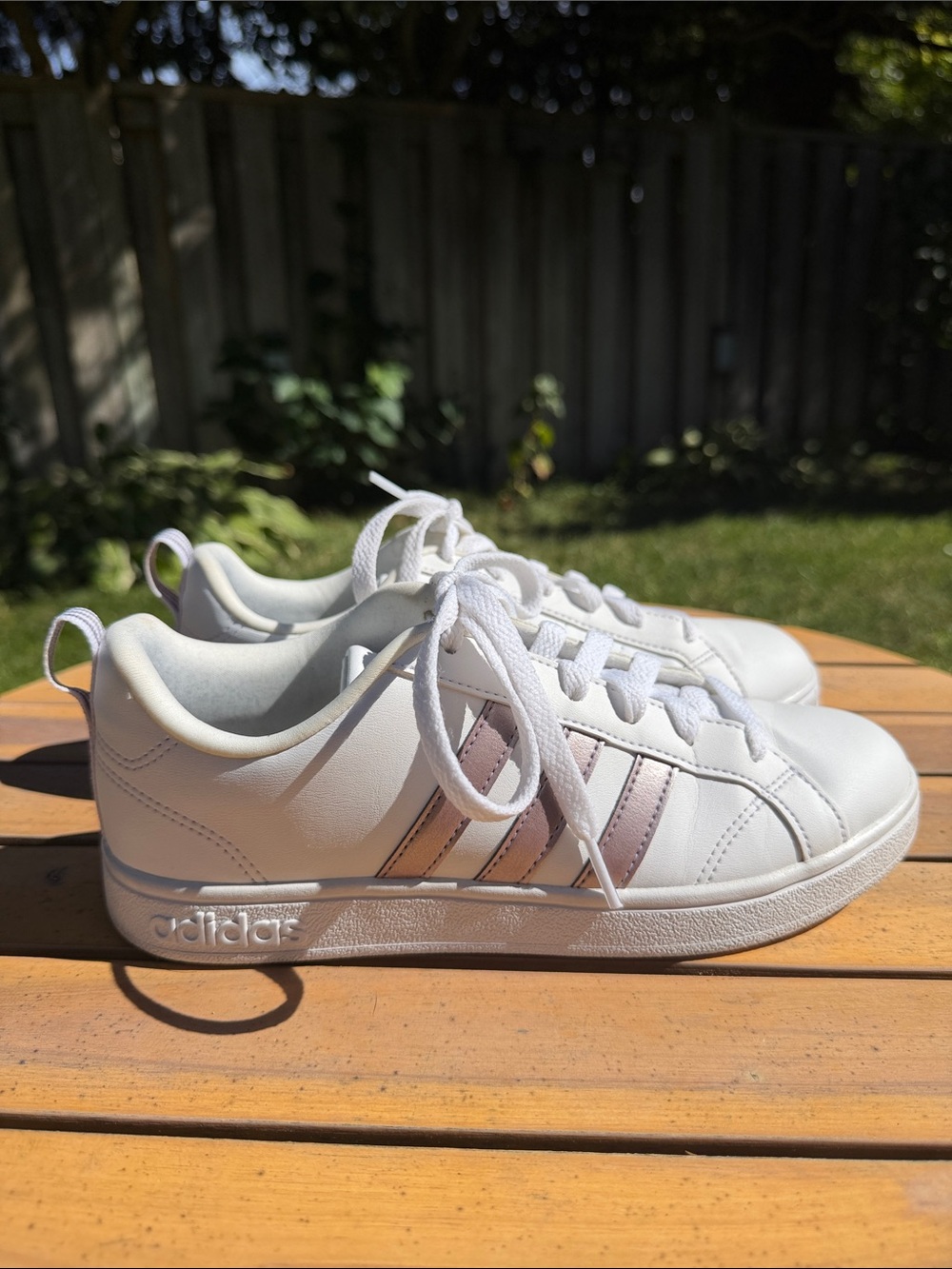 Adidas White Sneakers – Women’s 6